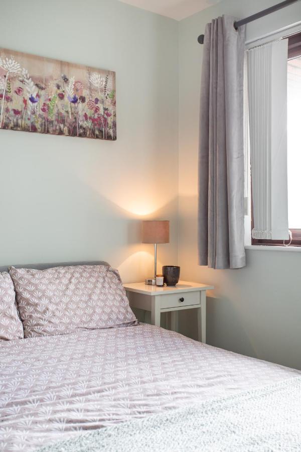 New Lisburn Road Apartment - Free Parking Belfast Eksteriør billede